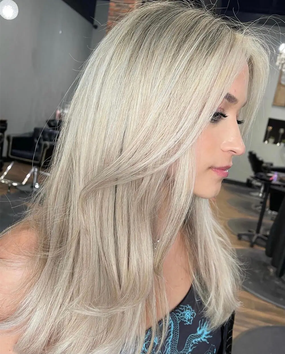 Wet-Look Long Hair (Platinum)