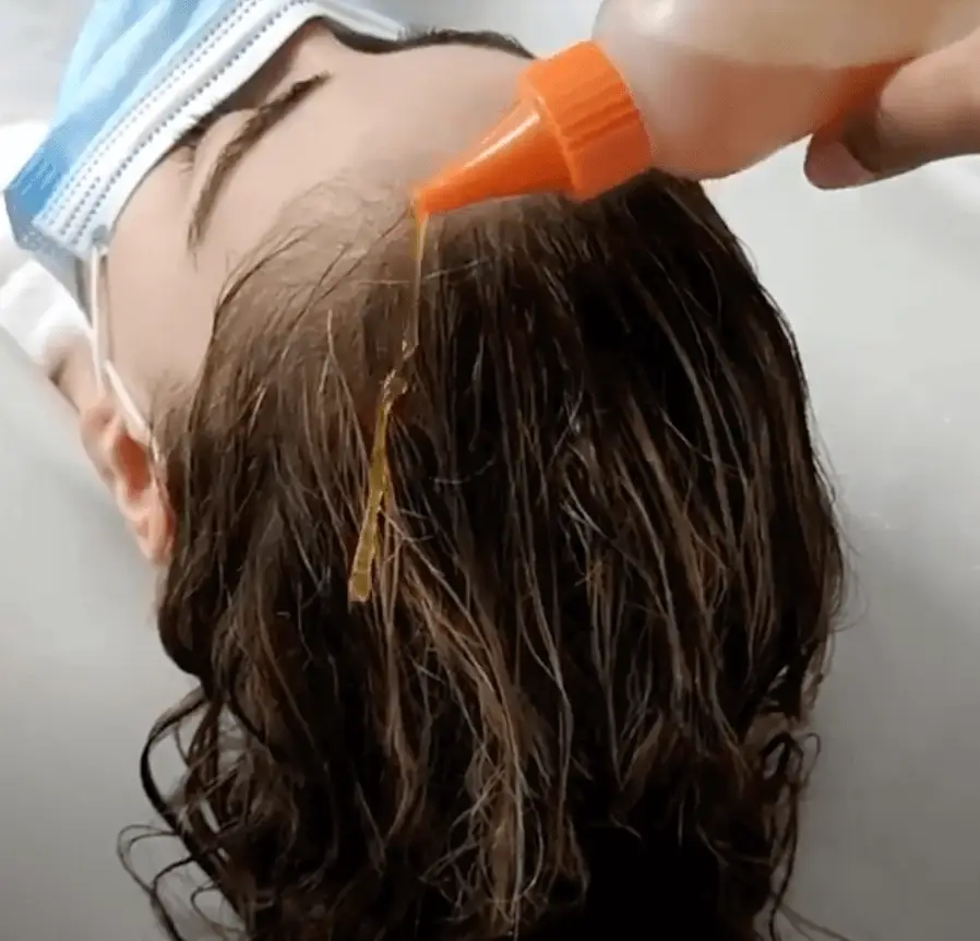 How to Color Hair Professionally: A Step-by-Step Guide for Stylists - Ugly Duckling How to Color Hair Professionally: A Step-by-Step Guide for Stylists - Ugly Duckling