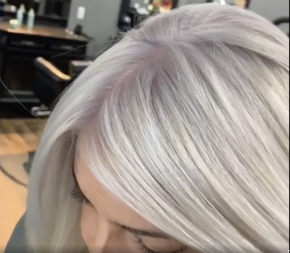 How to get Black Roots Blonde - Ugly Duckling