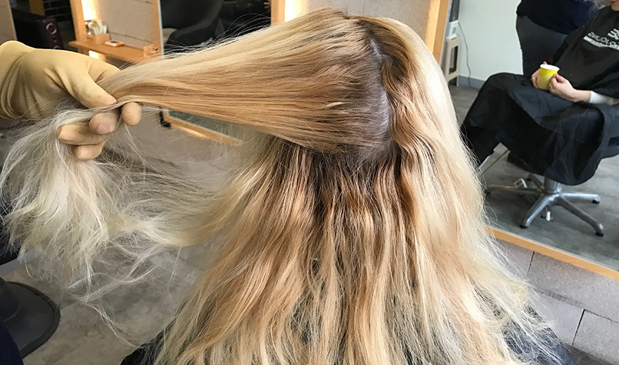 How to do a hair color consultation - Ugly Duckling How to do a hair color consultation - Ugly Duckling